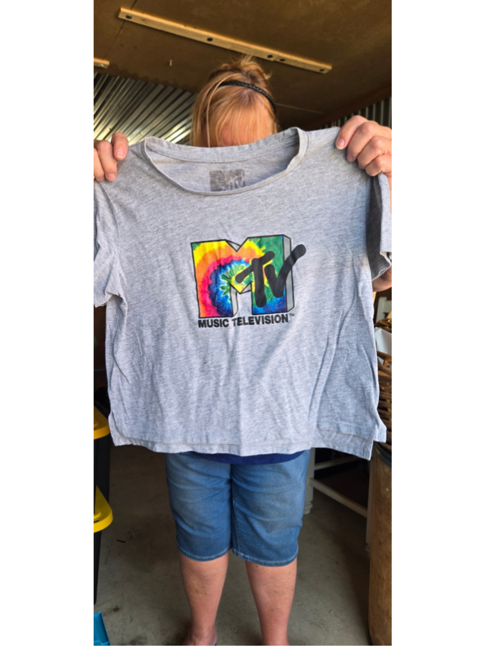Women's MTV Graphic Short Sleeve Tee, Size M, Grey/Multicolor